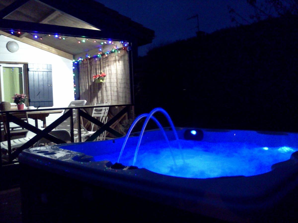 Chalet Zure Ondoan - Spa Et Piscine Chauffee Tarnos Exterior photo